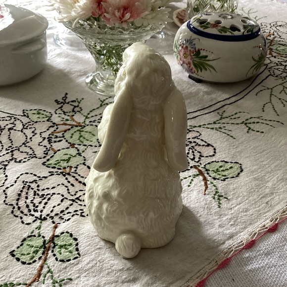 Easter Bunny Marked "Made In China Alliance Power". - Picture 7 of 8